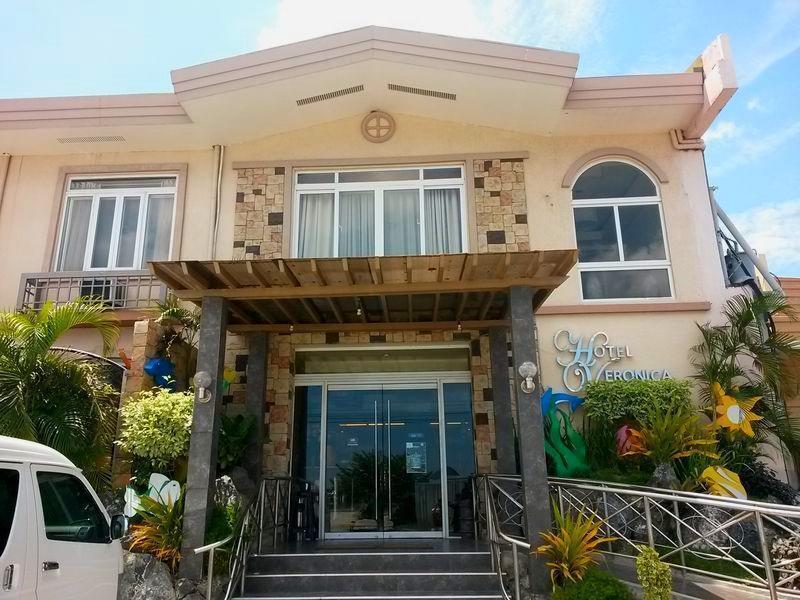 Veronica Hotel Roxas City Esterno foto